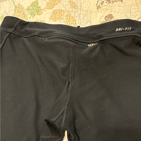 Nike crop running pant/ shorts dri-fit M - Picture 4 of 4
